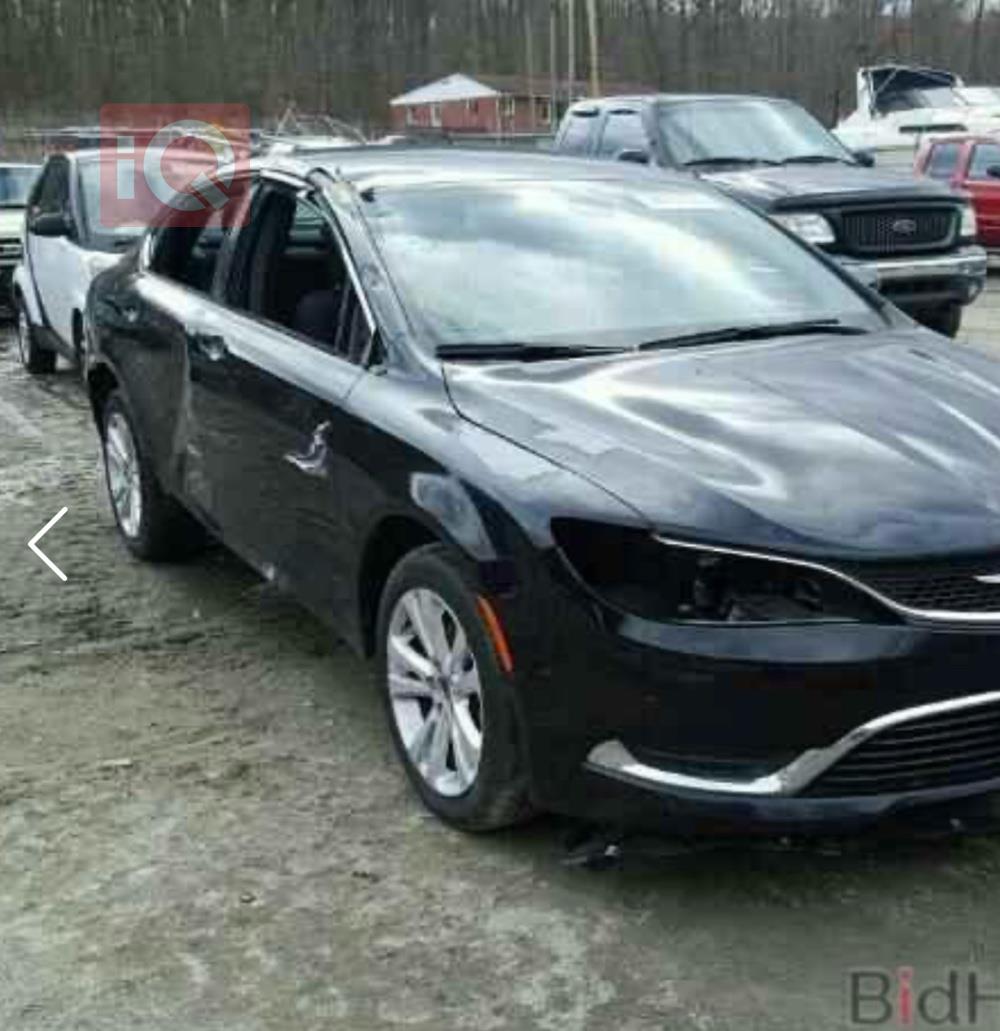 Chrysler 200